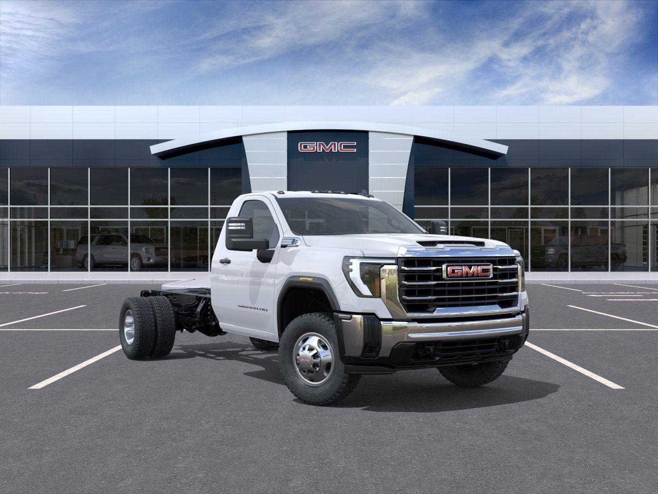 Summit White 2026 GMC Sierra 3500HD Chassis Pro Regular Cab 4WD Pickup Truck Four-Wheel Drive Automatic