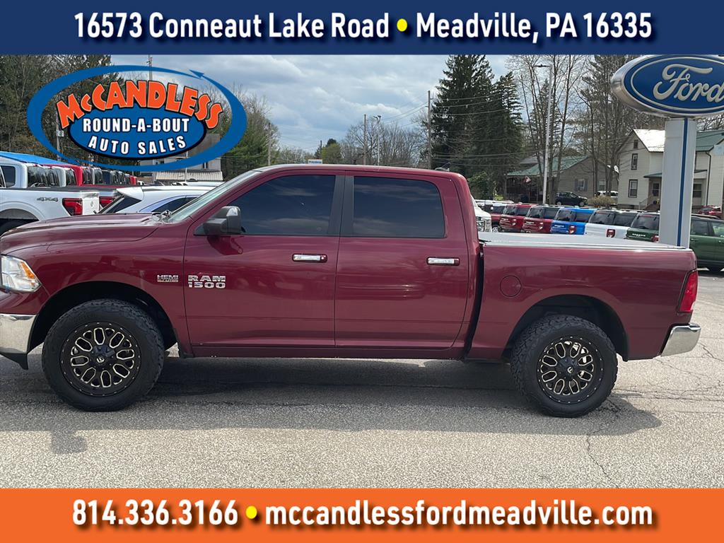 Delmonico Red Pearlcoat 2018 RAM 1500 Big Horn Crew Cab 4WD Pickup Truck Four-Wheel Drive 8-Speed Automatic