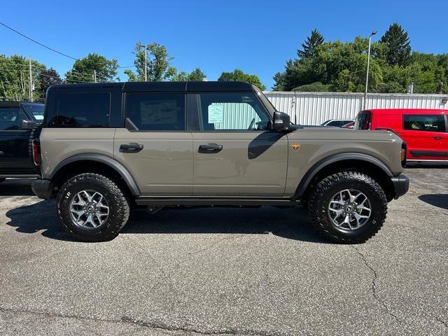 2025 Ford Bronco Badlands - 3