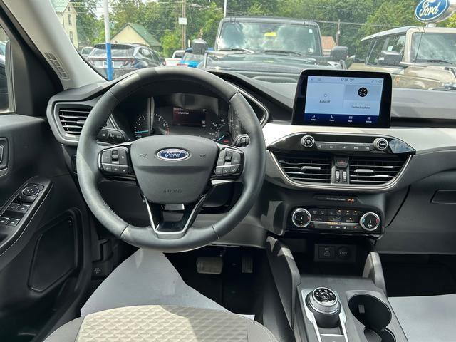 2022 Ford Escape SE - 2