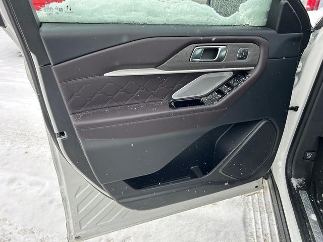 2026 Ford Explorer Platinum - 6