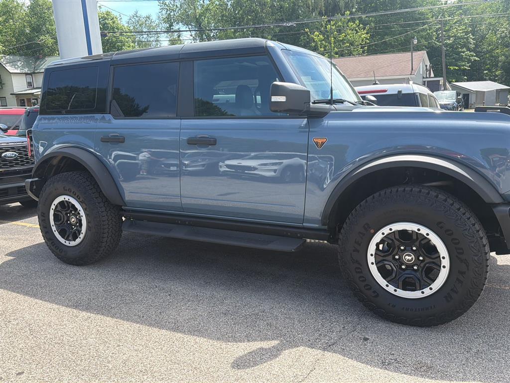 2025 Ford Bronco Badlands - 5