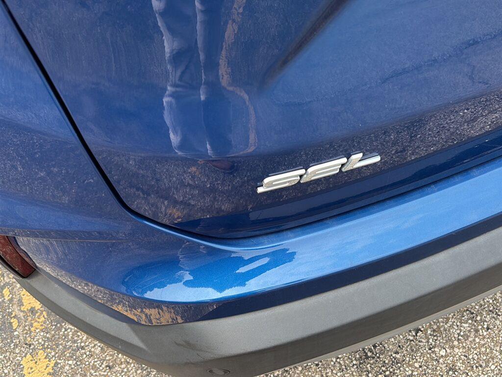 2021 Ford Edge SEL - 3