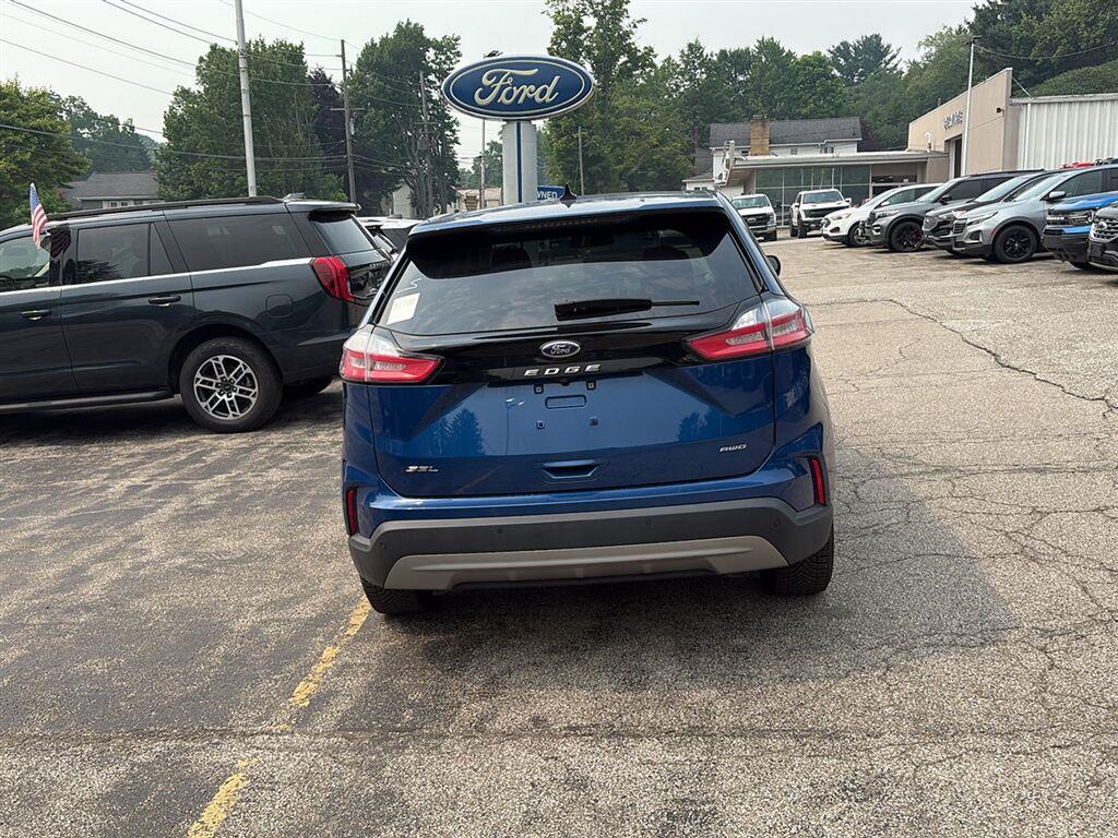 2021 Ford Edge SEL - 6