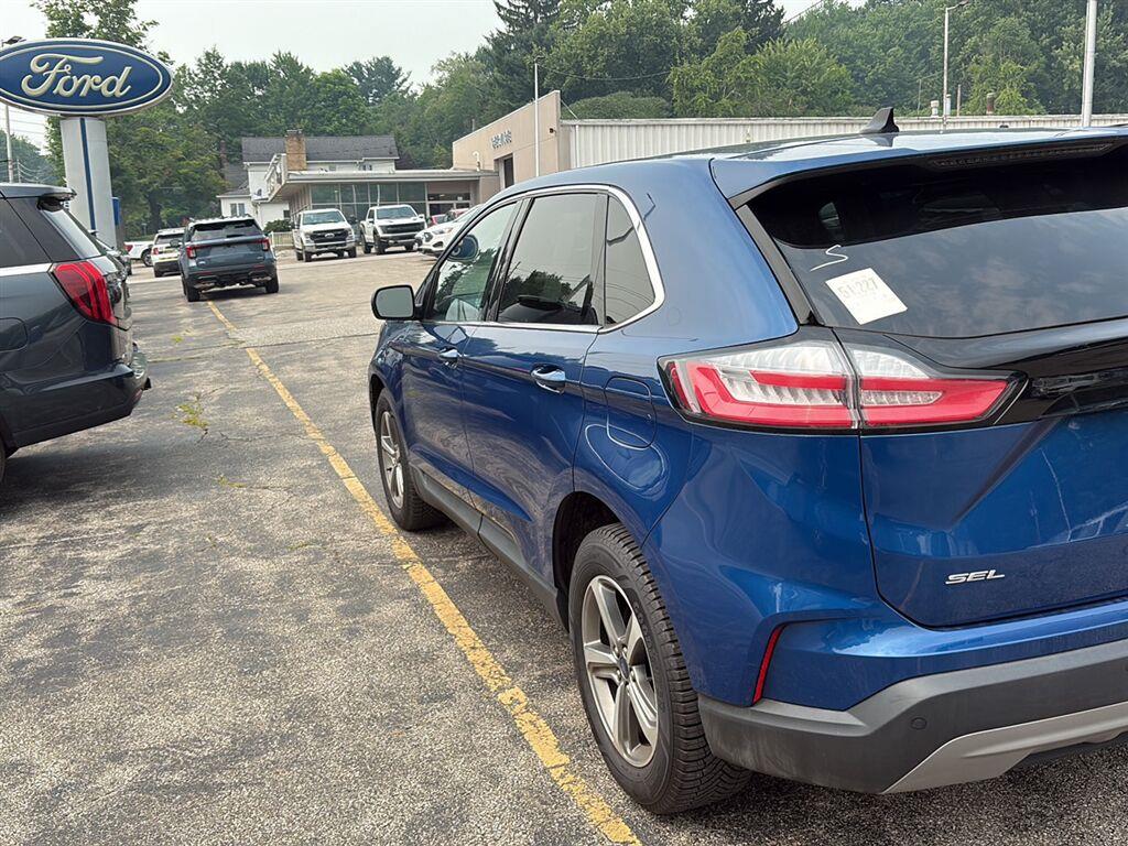 2021 Ford Edge SEL - 8
