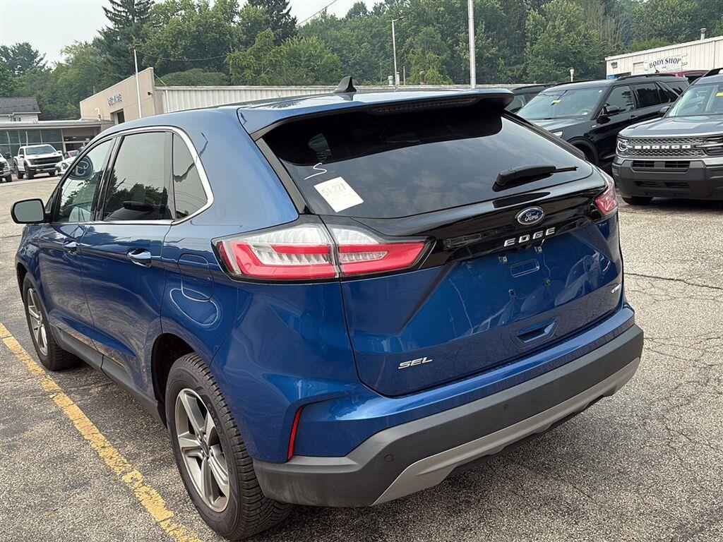 2021 Ford Edge SEL - 9