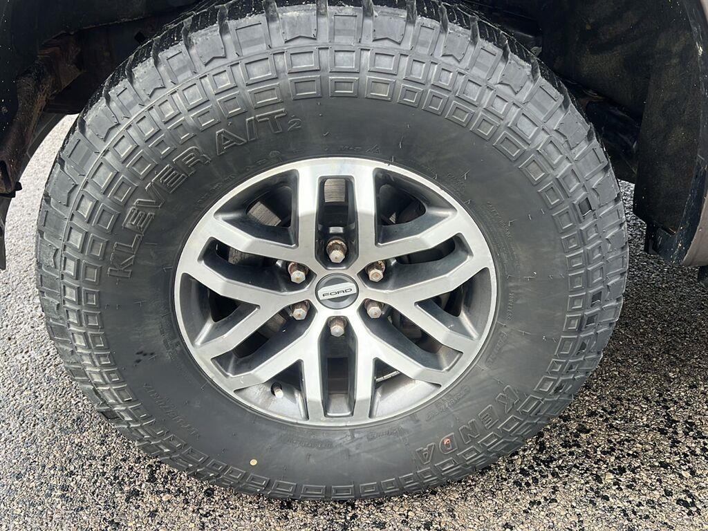 2016 Ford F-150 photo 9 of 30