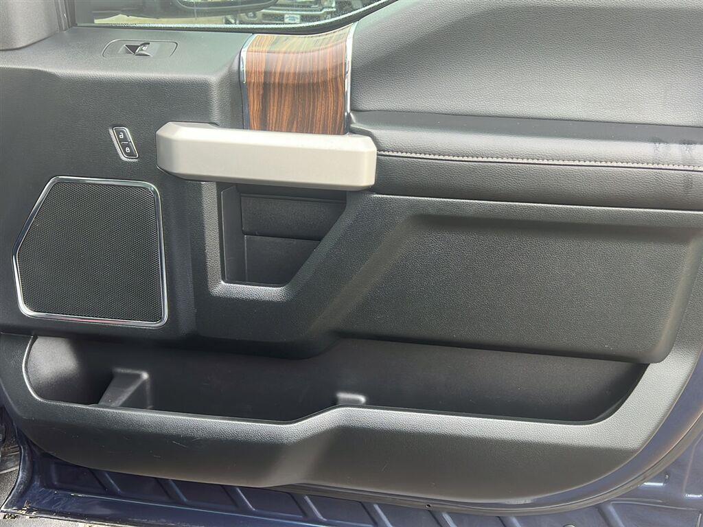 2016 Ford F-150 photo 28 of 30
