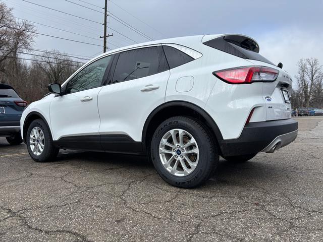 2022 Ford Escape SE - 5
