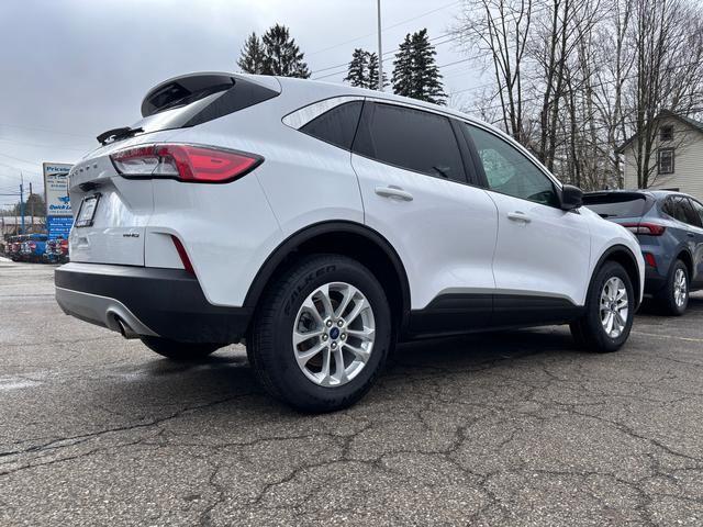 2022 Ford Escape SE - 7