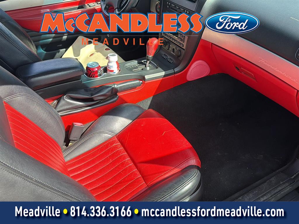 2005 Ford Thunderbird Deluxe RWD