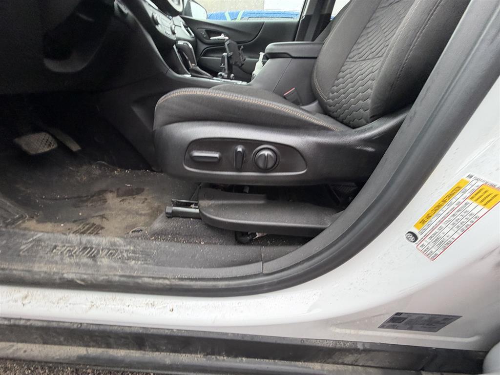 2021 Chevrolet Equinox LT - 11