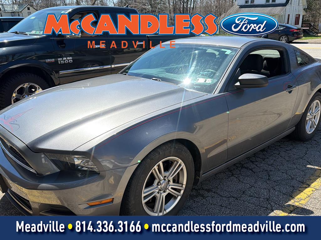 2014 Ford Mustang V6 Coupe RWD