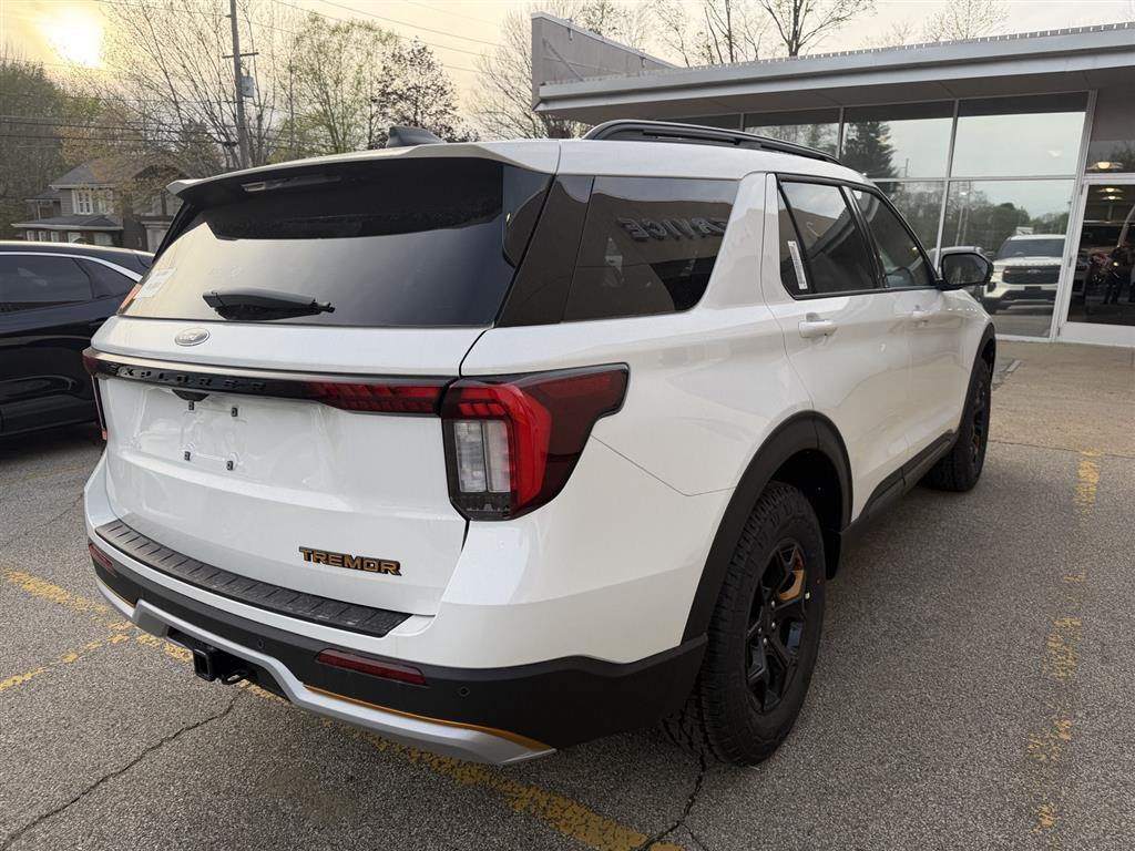 2026 Ford Explorer Tremor - 3