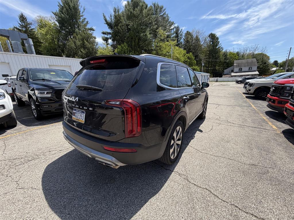 2022 Kia Telluride S - 5