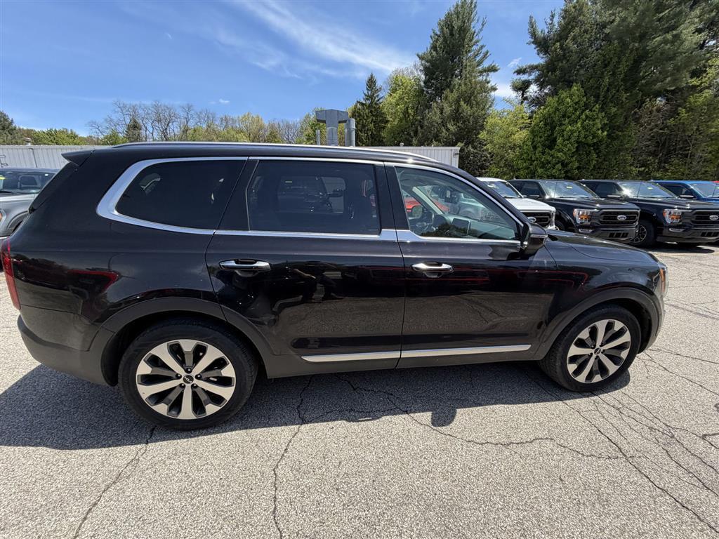 2022 Kia Telluride S - 7