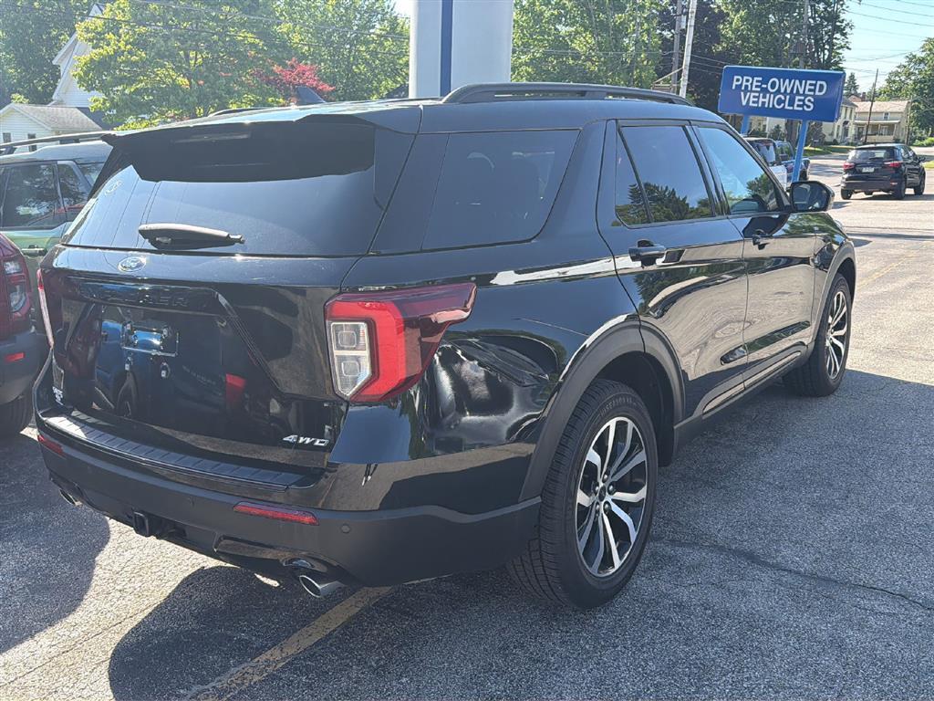2023 Ford Explorer ST-Line - 4