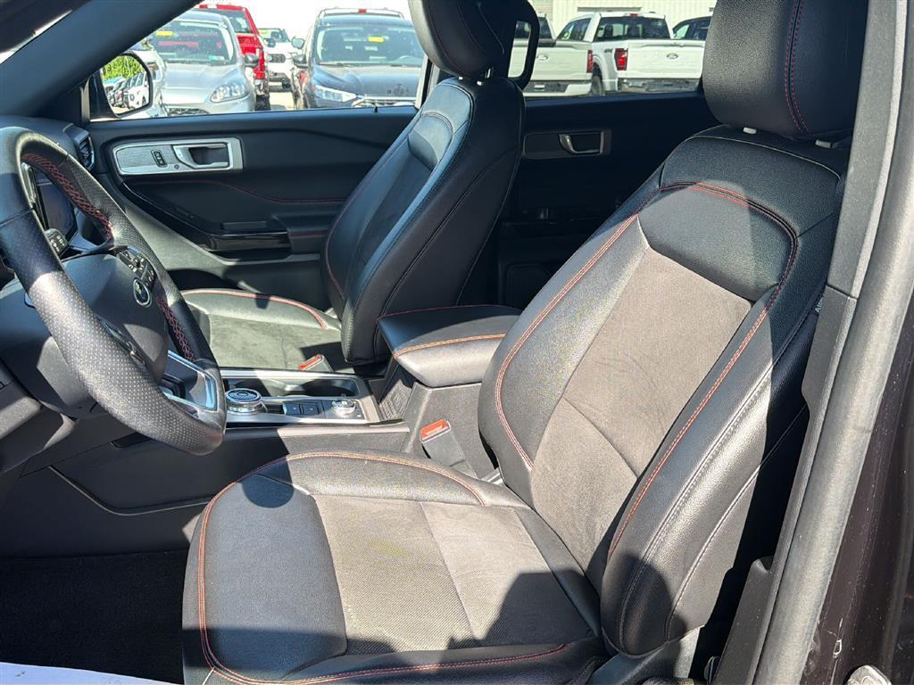2023 Ford Explorer ST-Line - 8