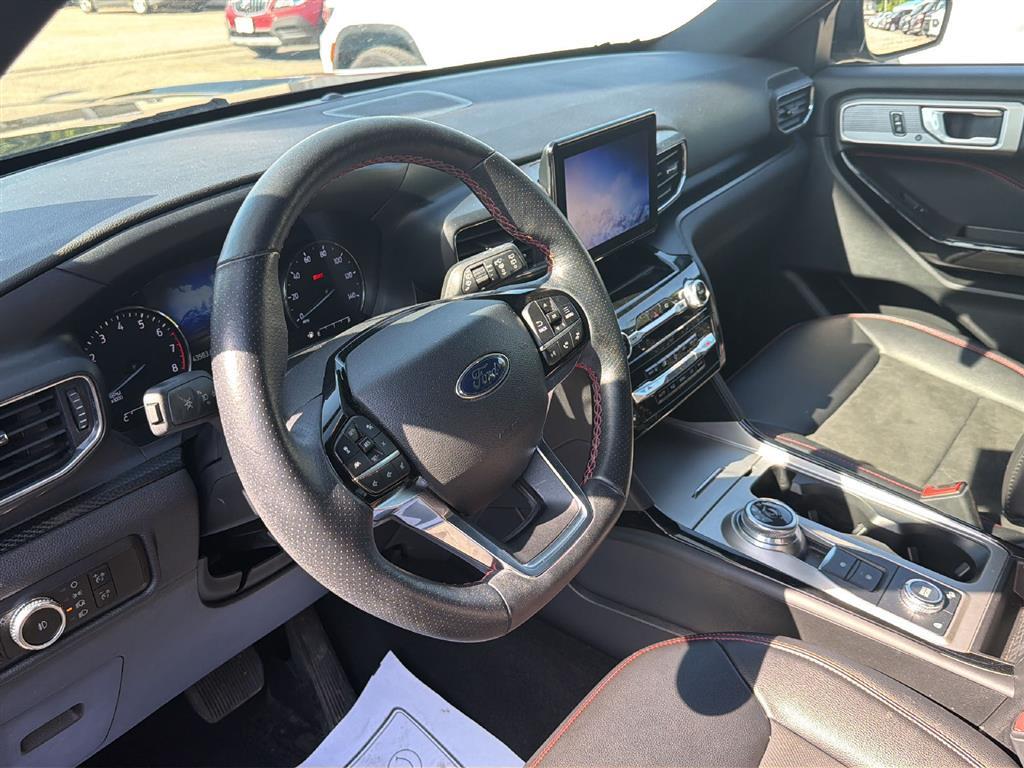 2023 Ford Explorer ST-Line - 9
