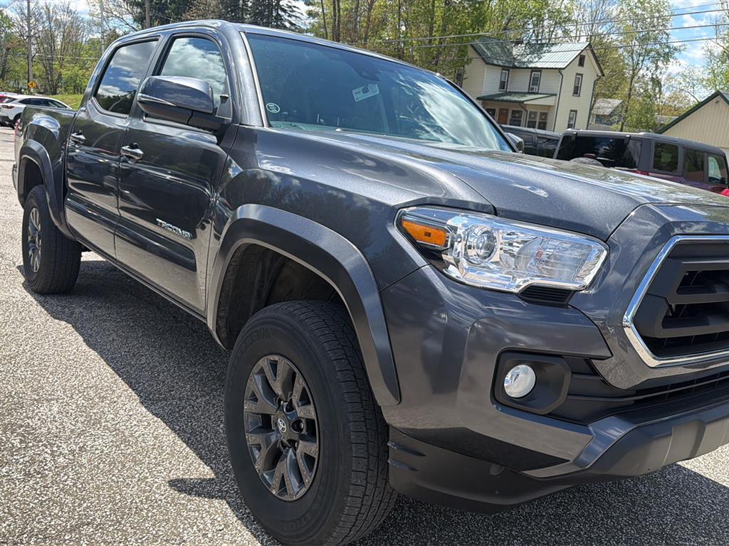 2023 Toyota Tacoma SR5 V6 - 4