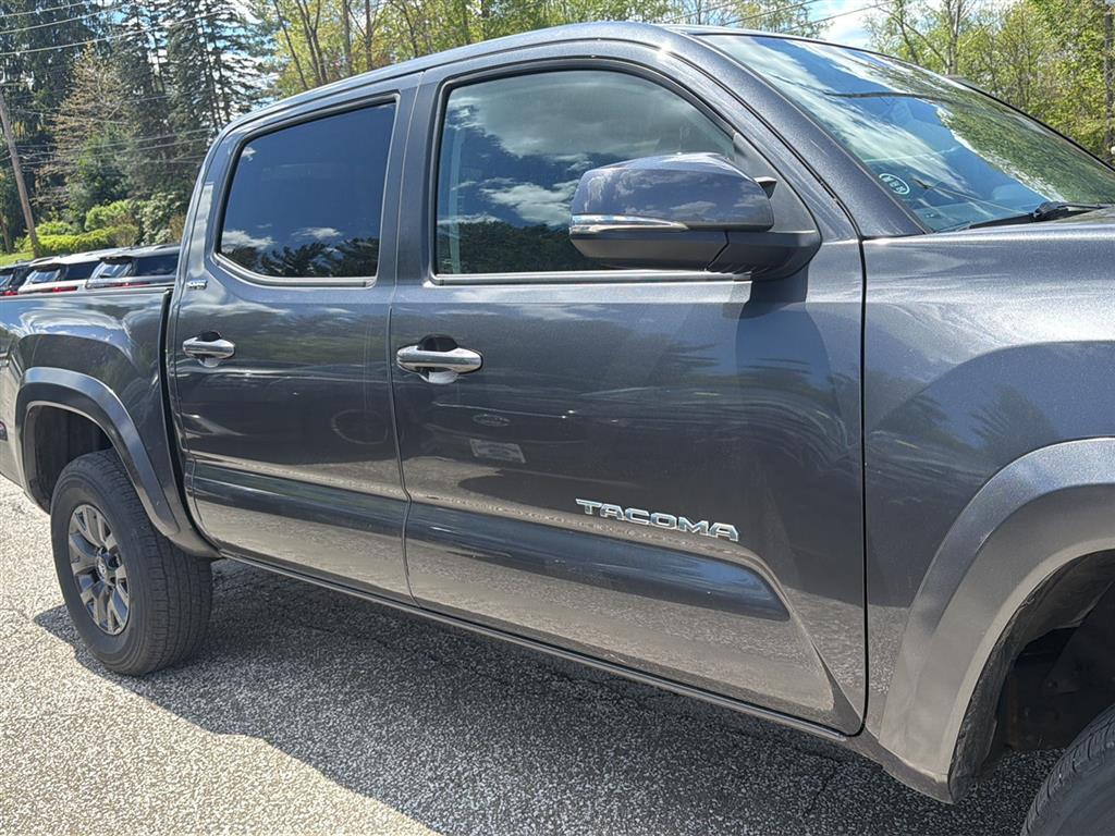 2023 Toyota Tacoma SR5 V6 - 5