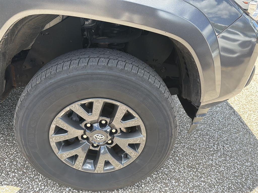 2023 Toyota Tacoma SR5 V6 - 6
