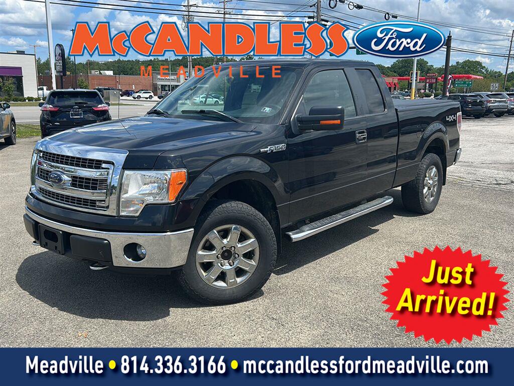 Tuxedo Black Metallic 2014 Ford F-150 Pickup Truck Four-Wheel Drive 6-Speed Automatic