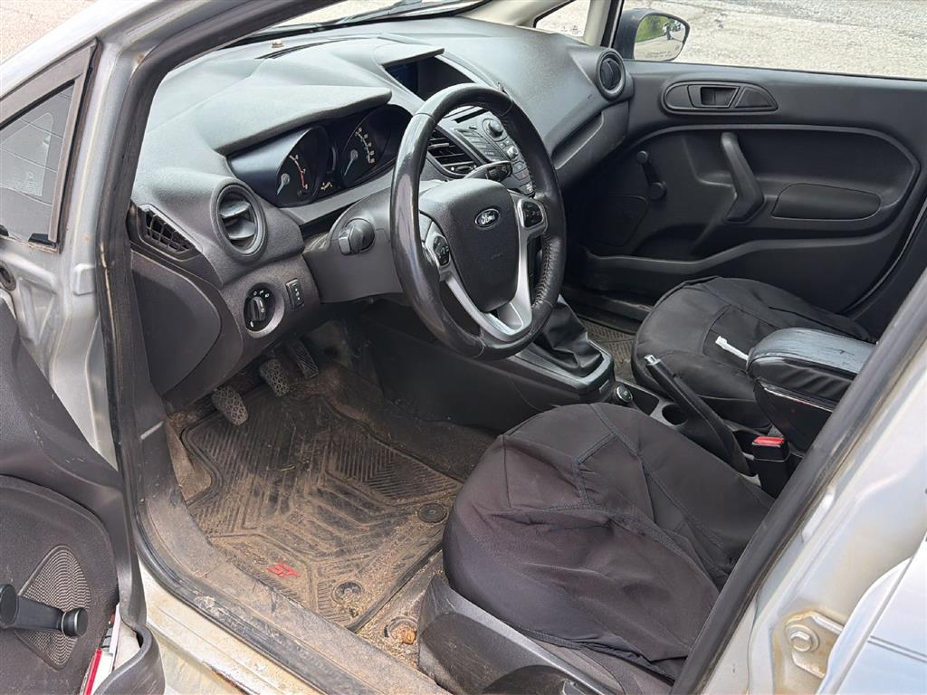 2015 Ford Fiesta photo 5 of 20