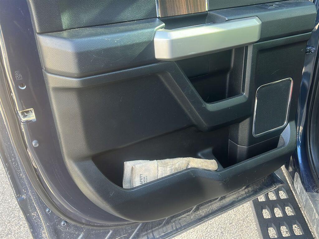 2016 Ford F-150 photo 18 of 20