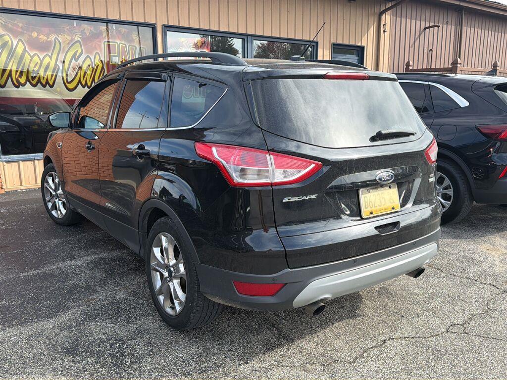 2016 Ford Escape photo 4 of 10