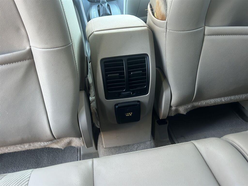 2016 Ford Escape photo 18 of 21