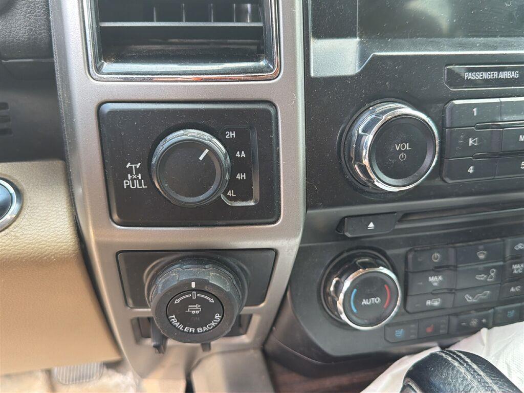 2017 Ford F-150 photo 17 of 19