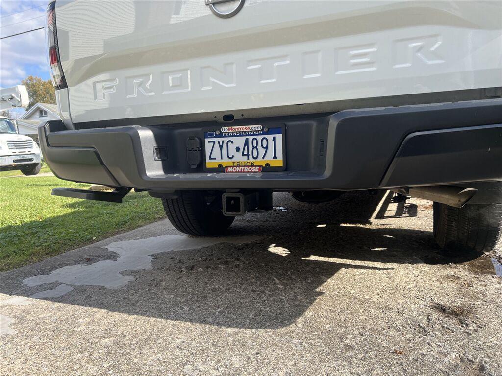 2024 Nissan FRONTIER S photo 7 of 11