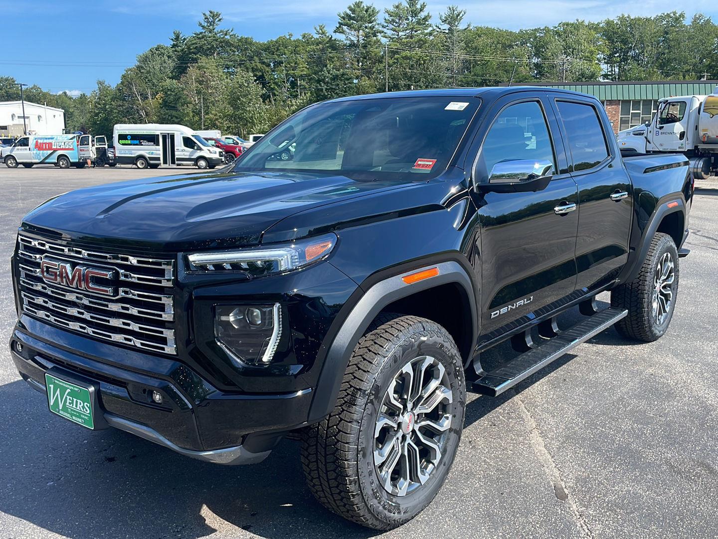 Onyx Black 2026 GMC Canyon Pickup Truck Four-Wheel Drive 8-Speed Automatic