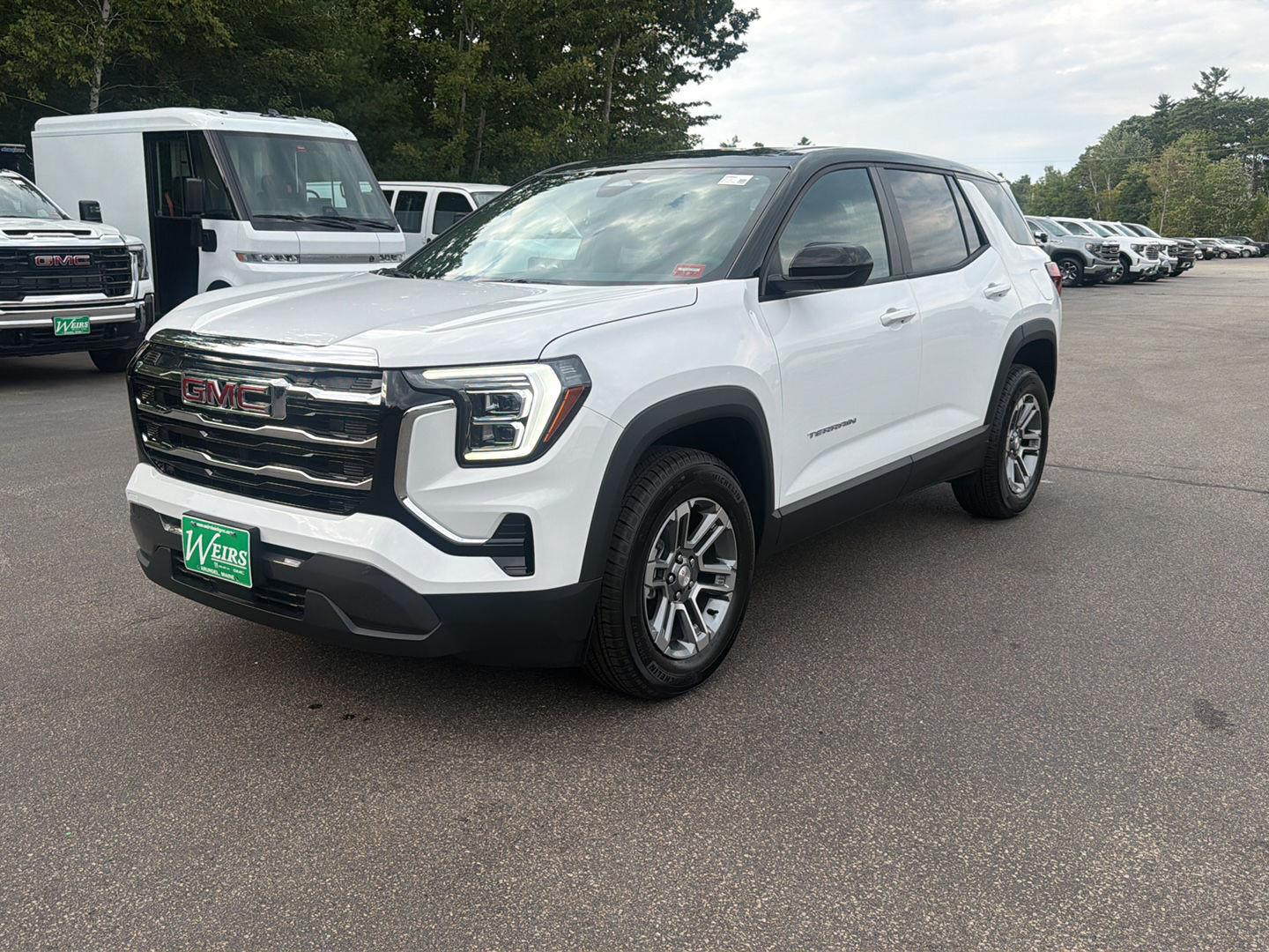 Summit White 2027 GMC Terrain SUV / Crossover Four-Wheel Drive 8-Speed Automatic Overdrive