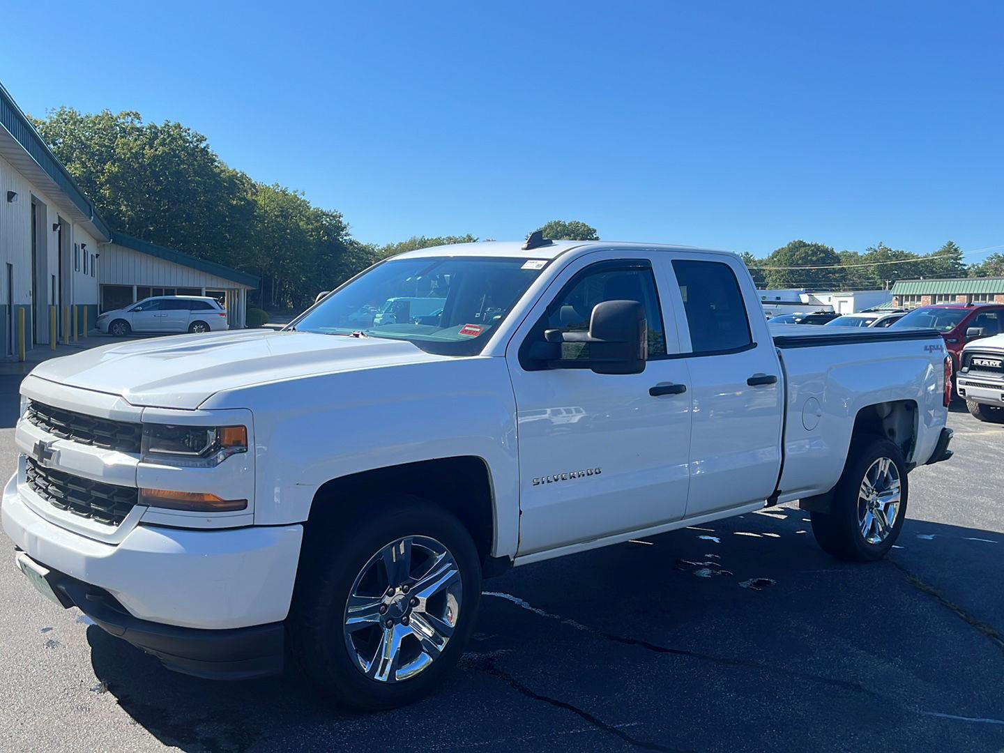 2017 Chevrolet Silverado 1500 Blanco (Summit White) Camioneta Todo terreno 6 velocidades Automática