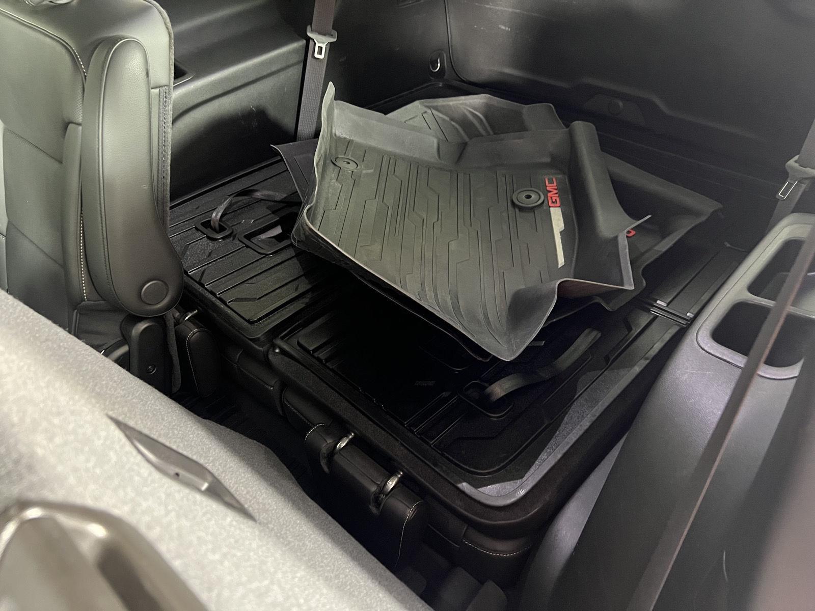 Used 2023 Summit White GMC SLT image 8