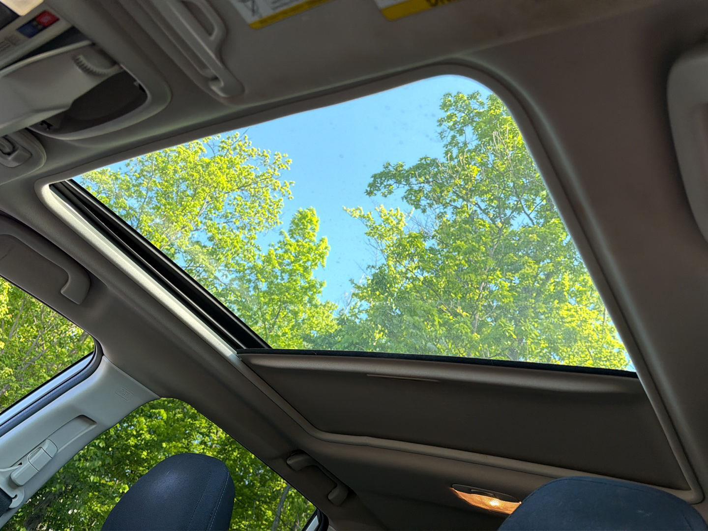 Used 2019 Crystal White Pearl Subaru Premium image 3