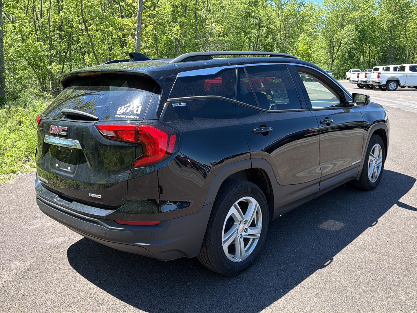 Used 2018 Ebony Twilight Metallic GMC SLE image 6