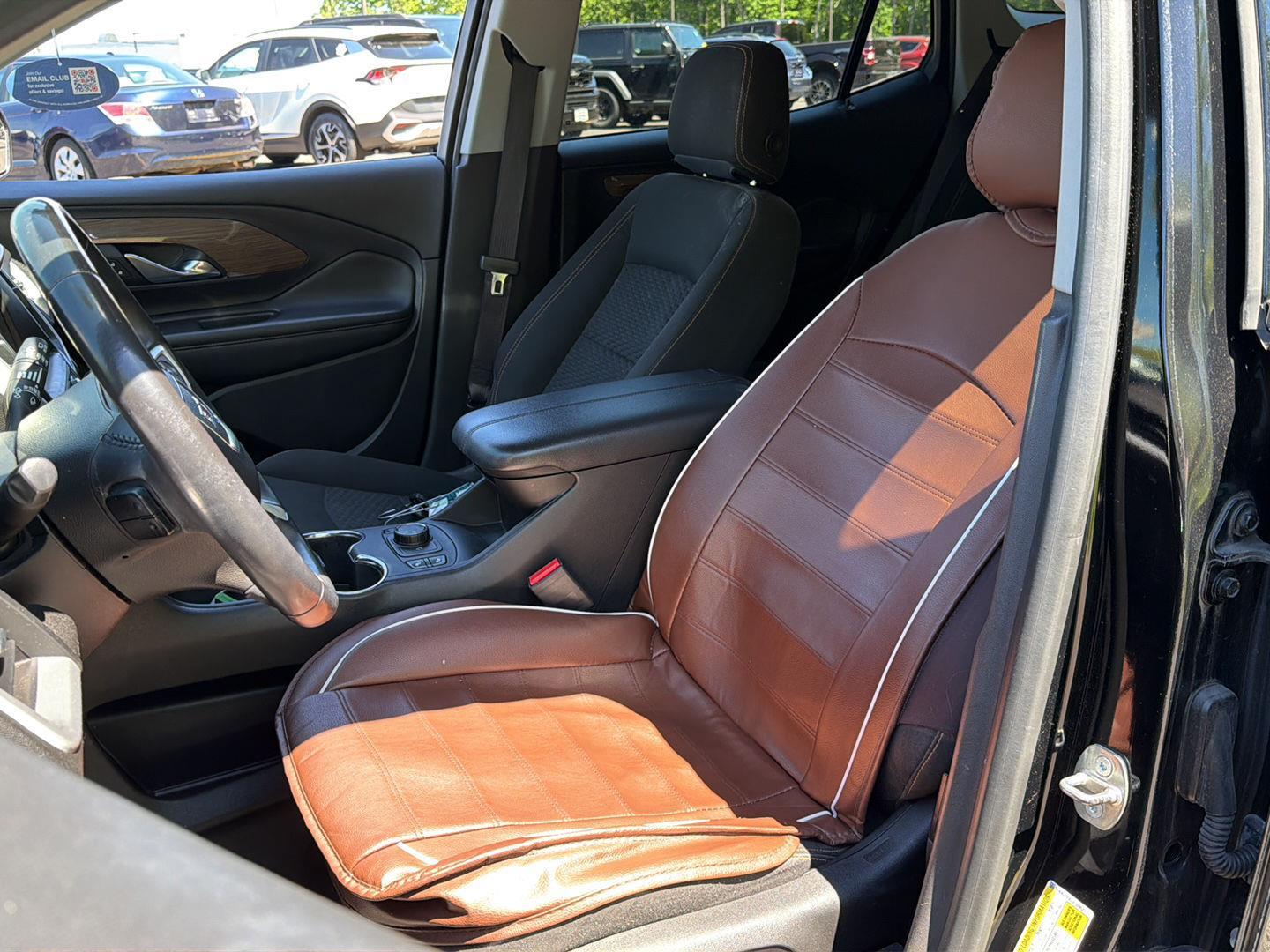 Used 2018 Ebony Twilight Metallic GMC SLE image 2