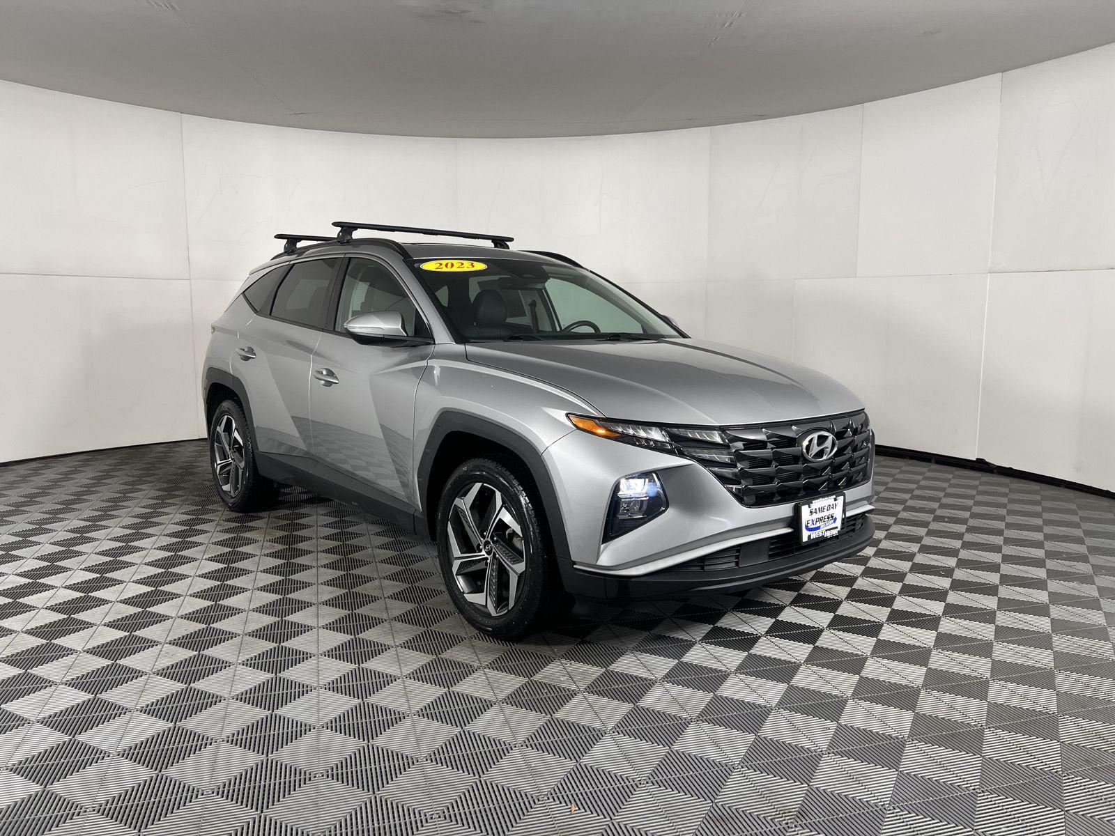 Used 2023 Shimmering Silver Hyundai SEL image 22