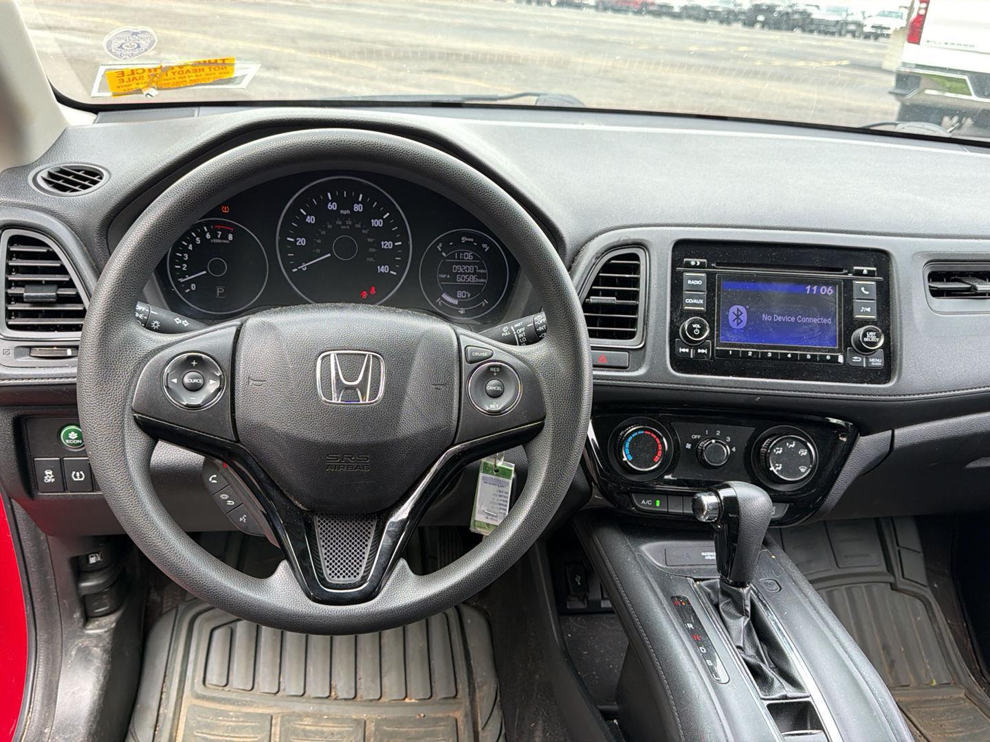 Used 2018 Milano Red Honda LX image 3