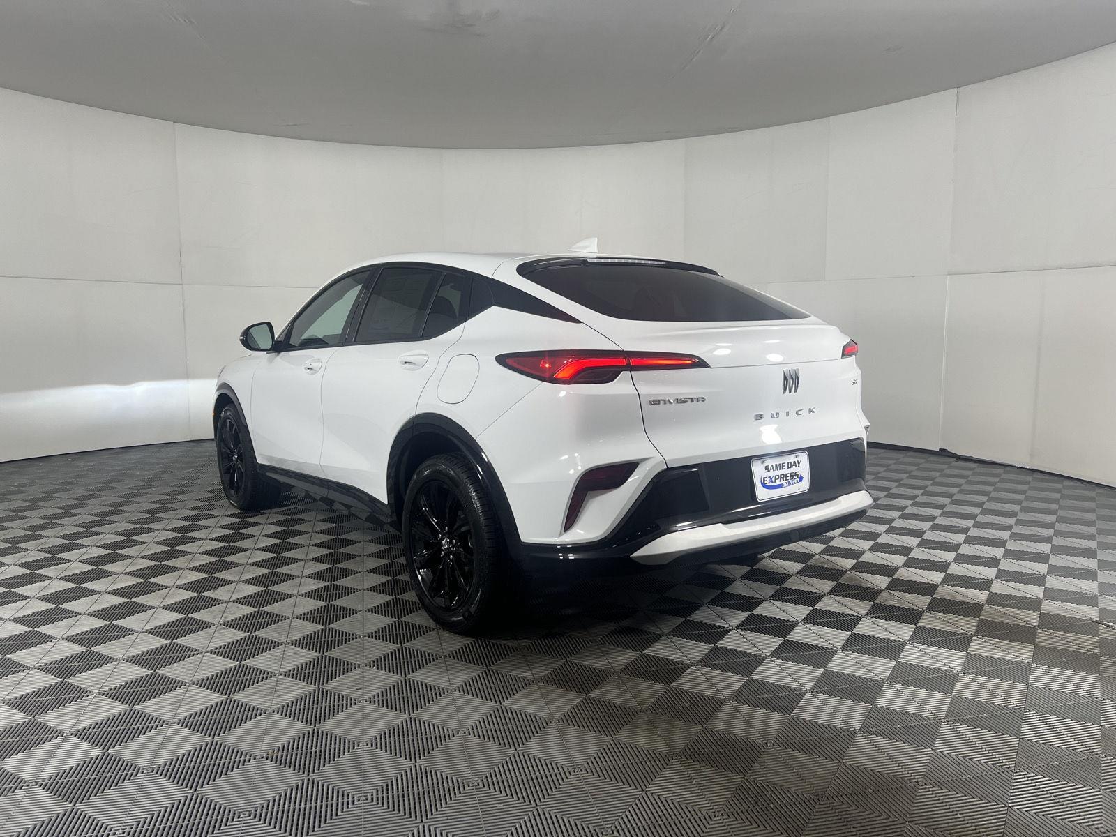 Used 2024 Summit White Buick Sport Touring image 5