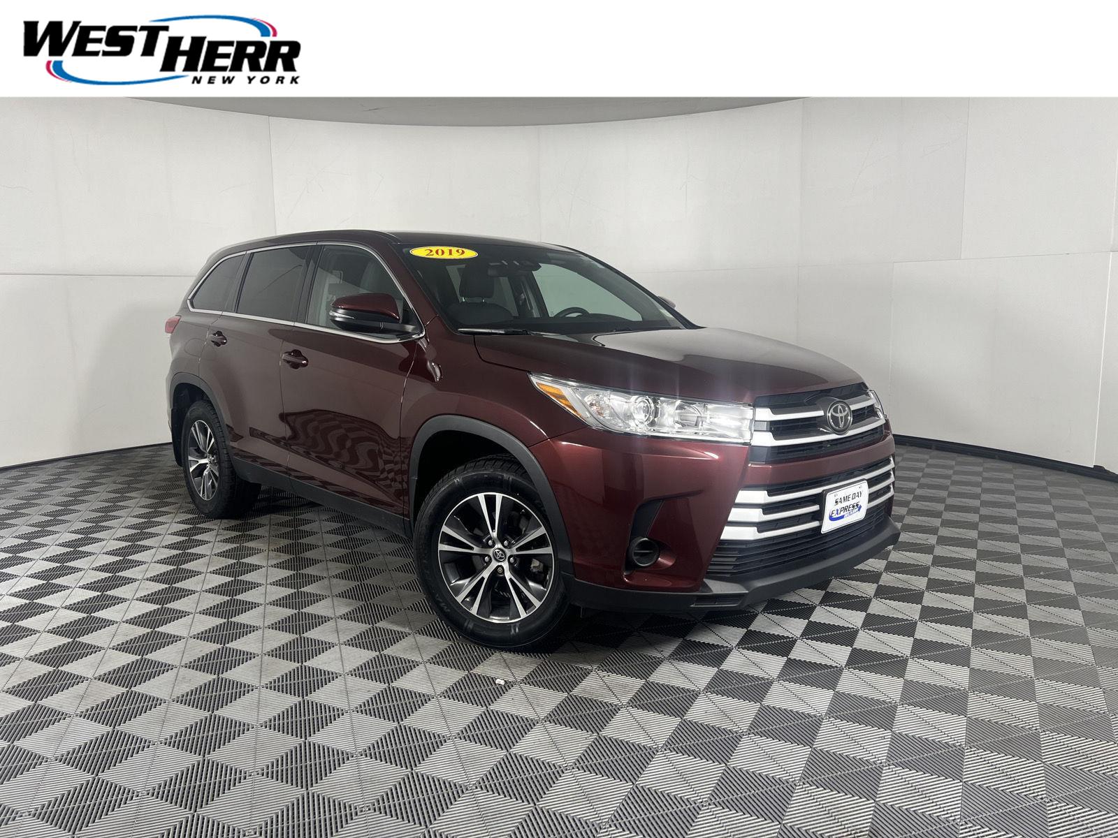 2019 Toyota Highlander LE