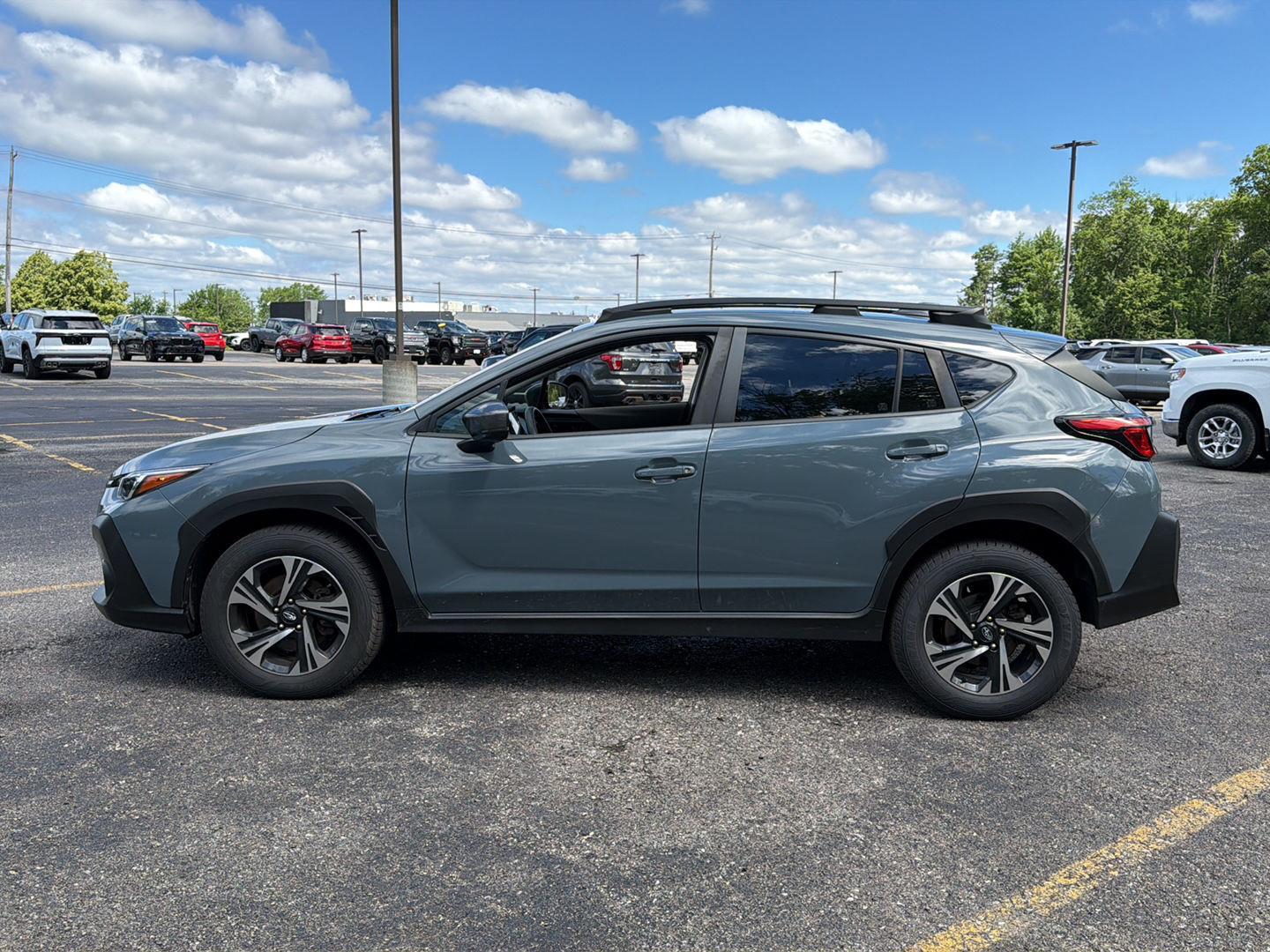 Certified Used 2024 Offshore Blue Metallic Subaru Premium image 12