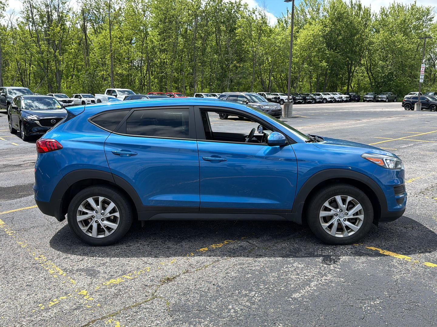 Used 2020 Aqua Blue Hyundai SE image 10