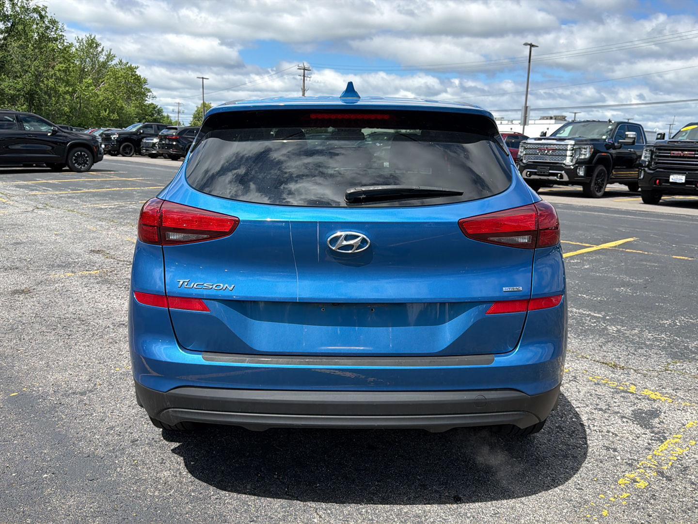 Used 2020 Aqua Blue Hyundai SE image 12