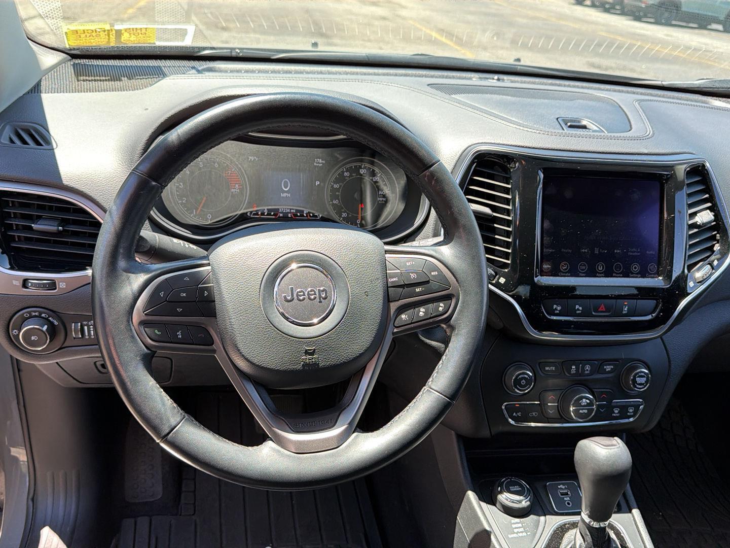 Used 2021 Sting-Gray Clearcoat Jeep Limited image 2