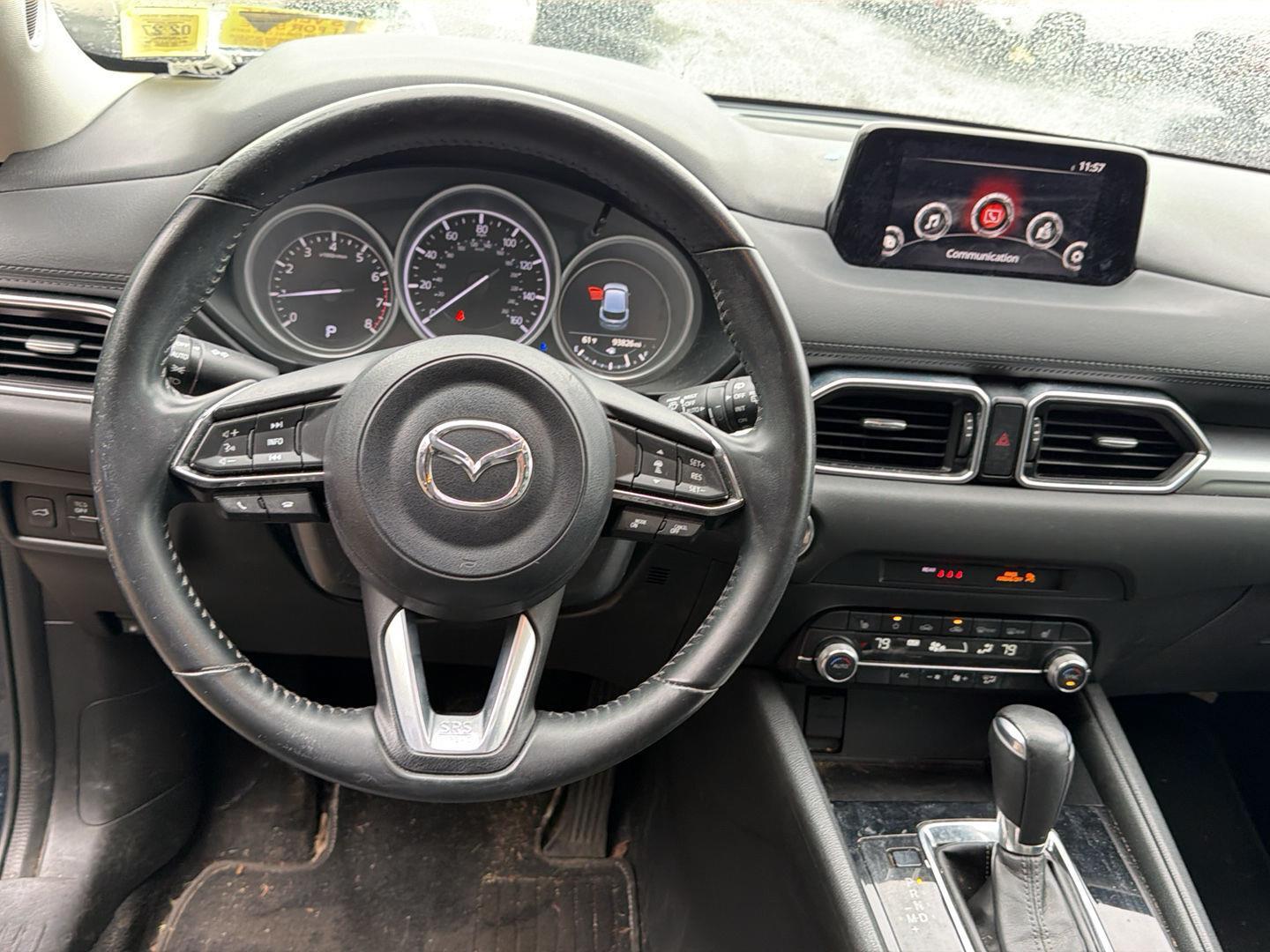Used 2019  Mazda Touring image 2
