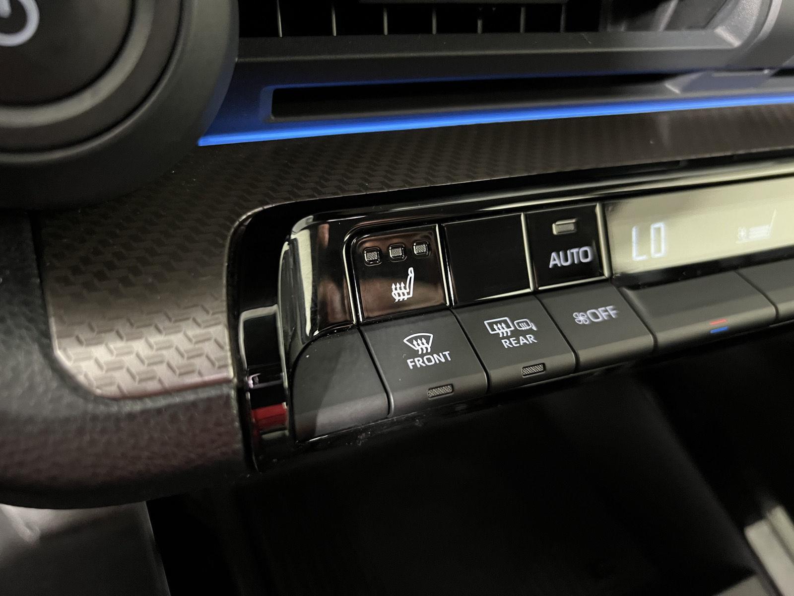 Used 2024 Midnight Black Metallic Toyota XLE image 9